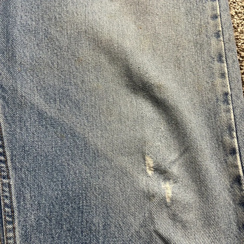 vintage LEVIS jeans 36X29 505 Light Wash Straight Leg faded Distressed Grunge